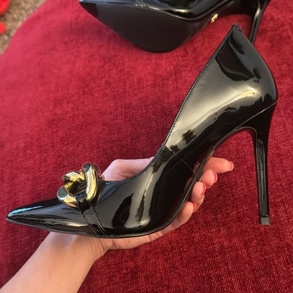 EUC! Michael Kors Scarlett Pumps - Picture 5 of 13